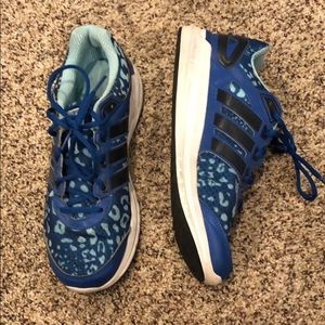 Womens adidas blue leopard shoes size 10